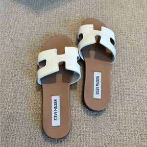 Steve Madden Cream Slide Sandals